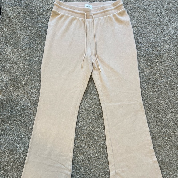 Aritzia Sunday best pants - Picture 1 of 5
